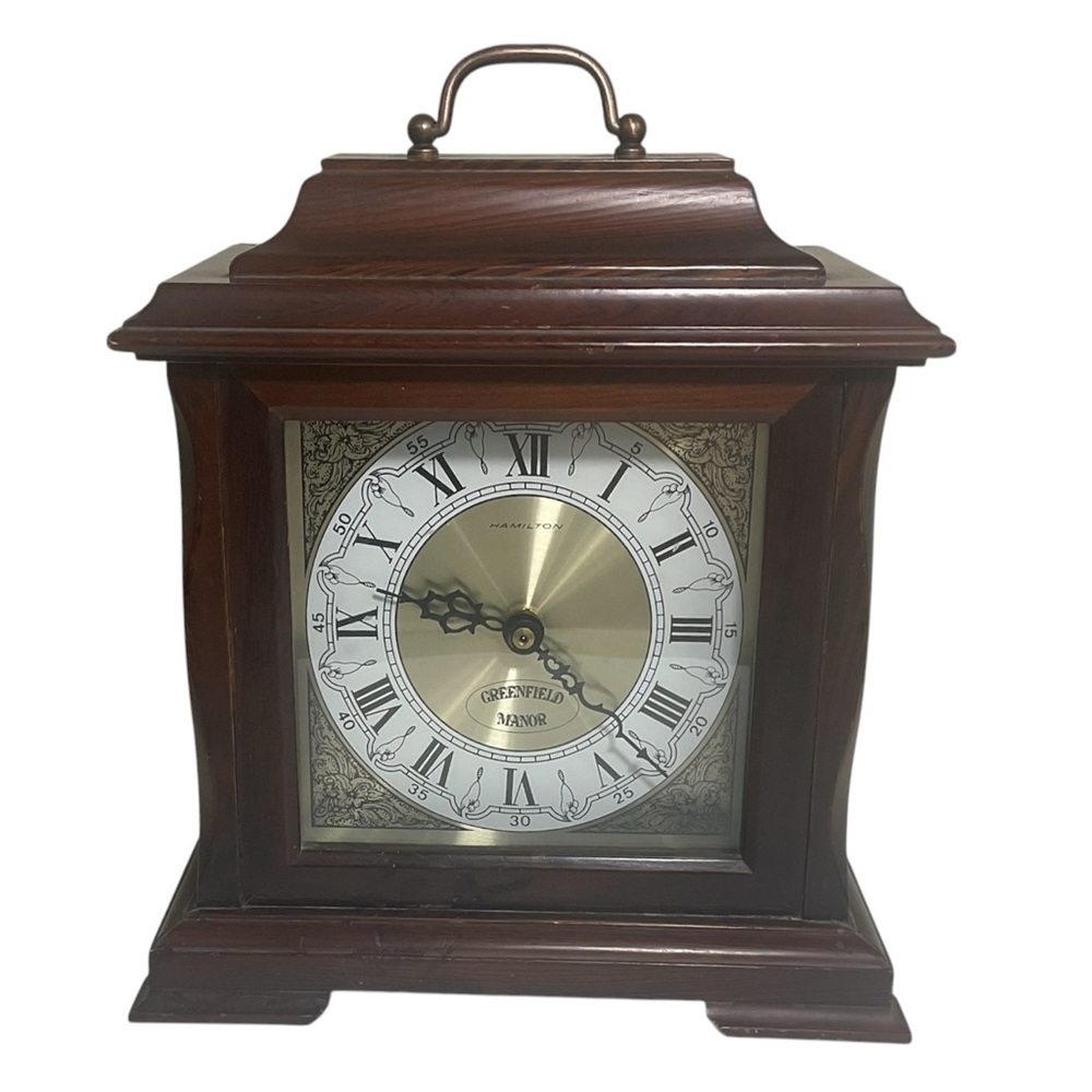 Hamilton “Greenfield Manor” Mantel Clock – Classic Wood Case, Brass Dial